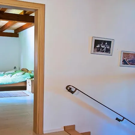 At Castle From Xvi Century Zamagna, Mali Bay Gæstehus