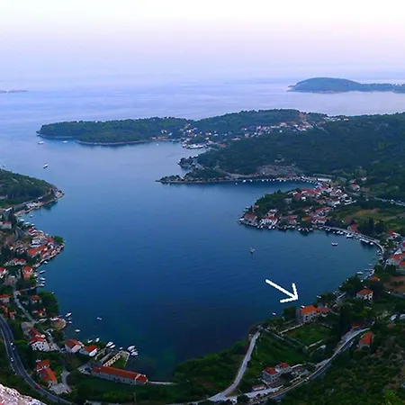 At Castle From Xvi Century Zamagna, Mali Bay Gæstehus
