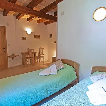 At Castle From Xvi Century Zamagna, Mali Bay Gæstehus