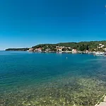 Rooms , Free Parking, Beach, Sea Front Castle Zamagna, Mali Zaton Bay 招待所 3*