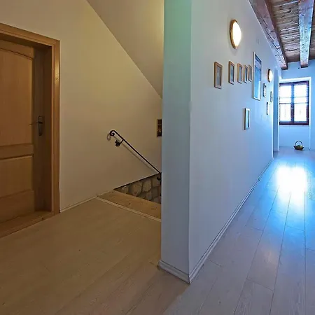 At Castle From Xvi Century Zamagna, Mali Bay 3* 扎通